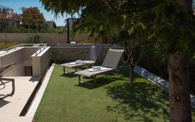 Pool Apartments Galeb