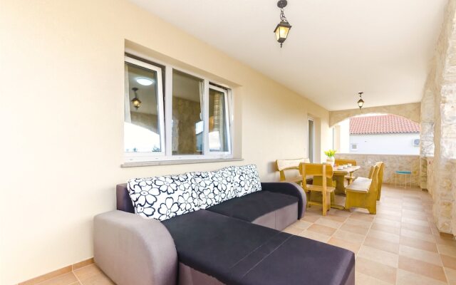 Apartment Luce