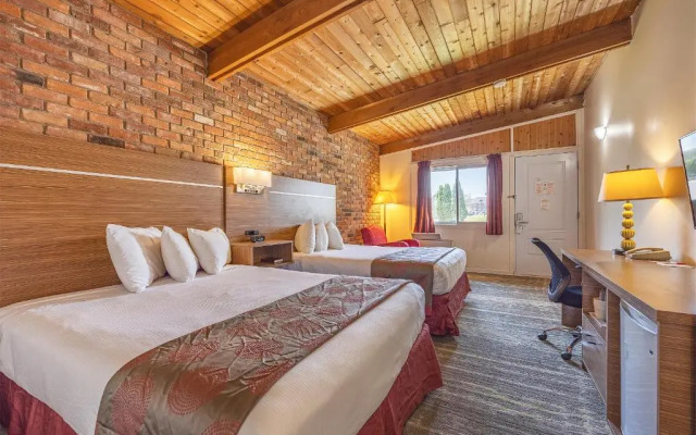Ramada Gananoque Provincial Inn
