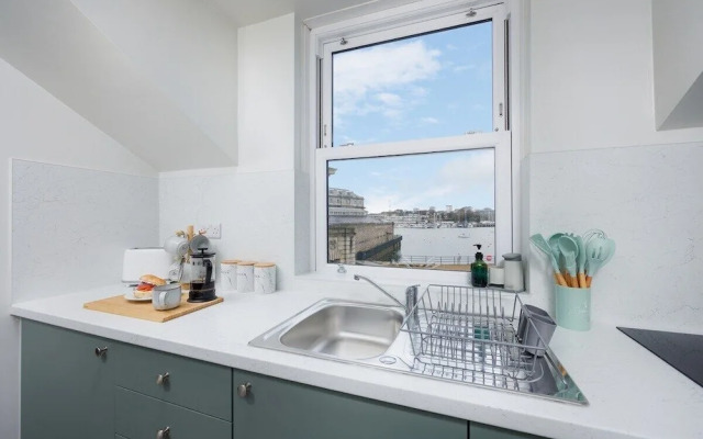 Luxury Penthouse 2 bed Apartment