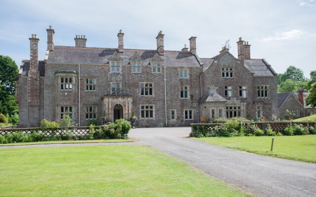 Shepherd's Hut - Walled Gardens, Llandenny