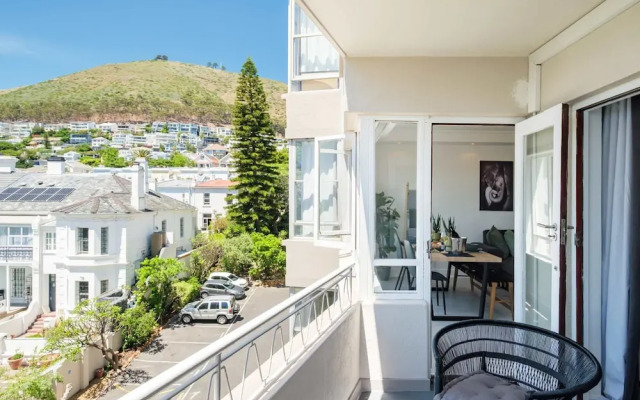 Central Elegant Holiday Rental Between the Points