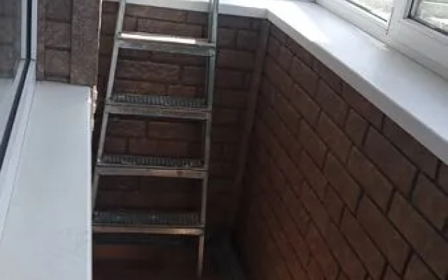 Pyat Zvezd  na  ul. Voroshilova, d. 9