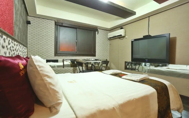 Regency Motel