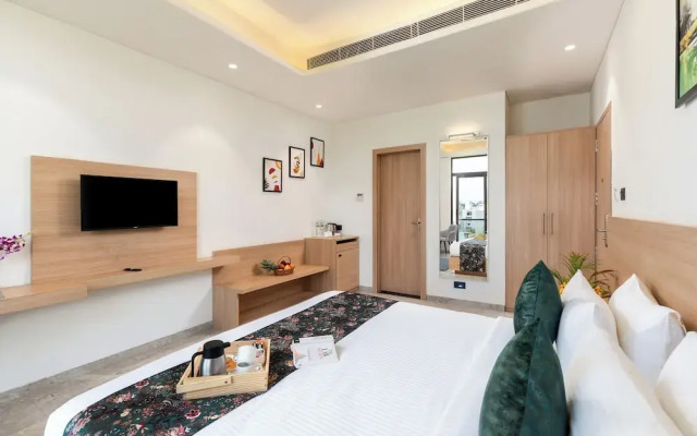 7 Rays Hotel