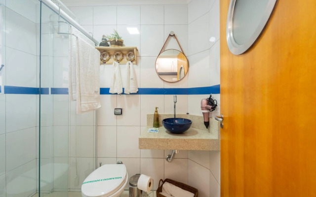 Lindo Apartamento frente para praia, Wi-Fi, estacionamento gratuito