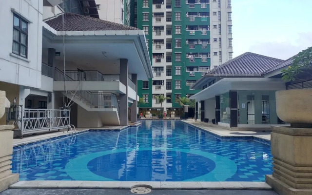 Spacious and Comfortable @ 1BR Salemba Residence Apartment