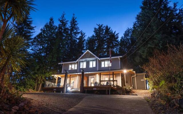The Francis Boutique Inn