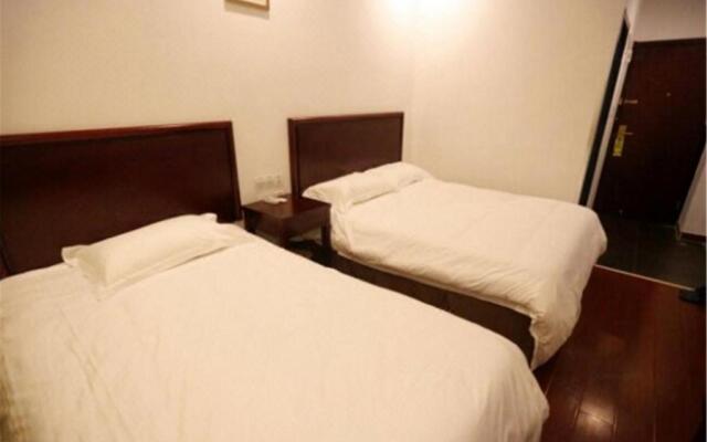 GreenTree Inn ShangHai South Lingyan Road Yangsi Metro Station Shell Hotel