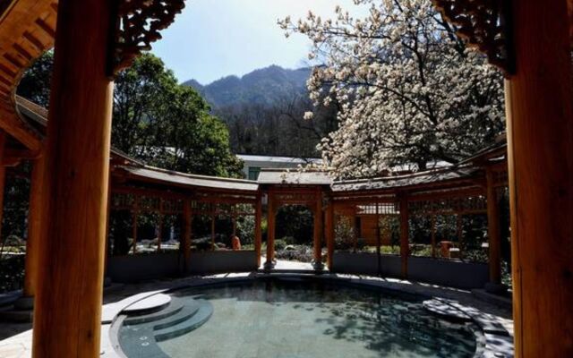 Huangshan Xin'an Country Villa