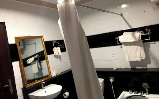 Room-choice Gate Hotel-business Double