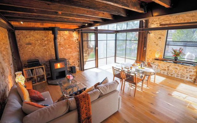 Old Chaff Mill Retreat - - luxury vineyard accommodation