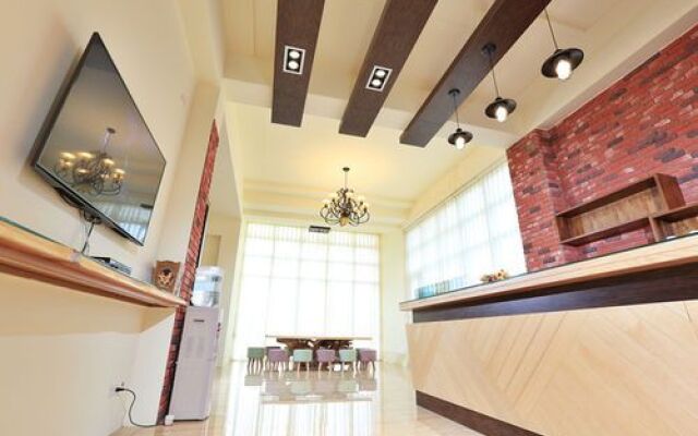 Lotung Stay B&B