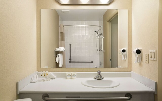 Days Inn - Moose Jaw