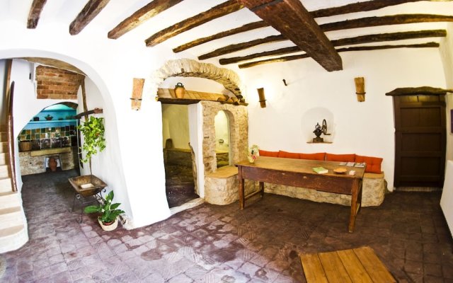 Grand Mansion in La Bisbal del Penedès With Sauna