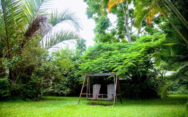 Lush Gardens Apartment 1