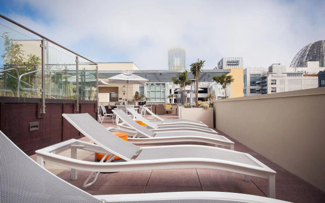 Sunshine Suites at East Village