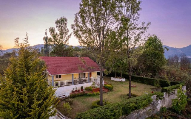 StayVista at Casa Pinnacle