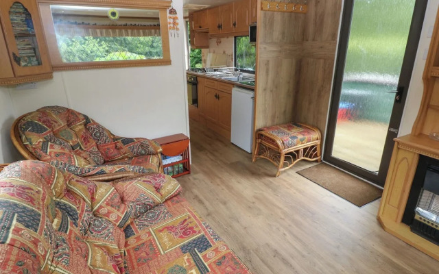 Lazy Trout Caravan