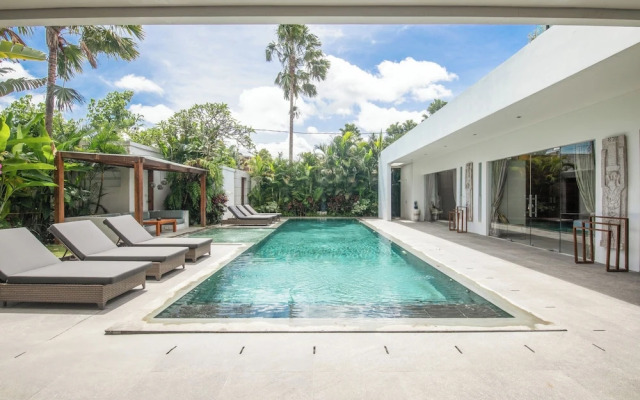 Niko2 · Marvelous 5 Bedroom Villa Close to Finns