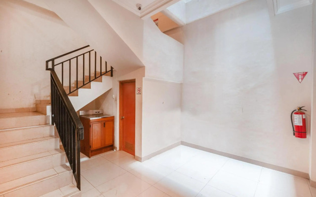 OYO 415 Kartini 8 Residence