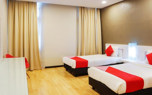 OYO 232 The Suraya Hotel