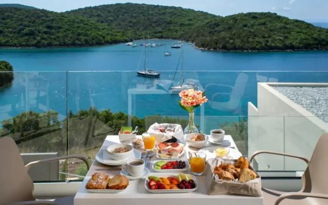 Sivota Deamaris Luxury Boutique Hotel