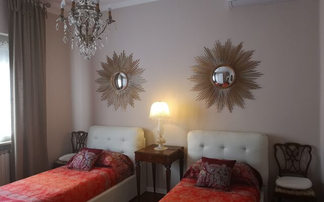 Room in Apartment - Villa Piera Holiday Home in Cremona Apartment With Independent Entrance