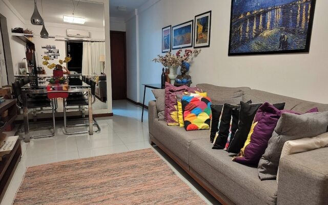 Hostel for One: quarto e banheiro privativos