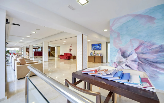 MLL Mediterranean Bay Hotel - Adults Only