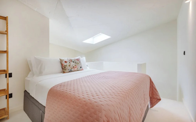 Minimalist Loft at Terracotta Collection