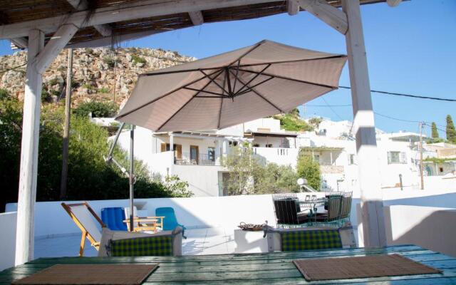 Traditional house Utopia Makri Gialos