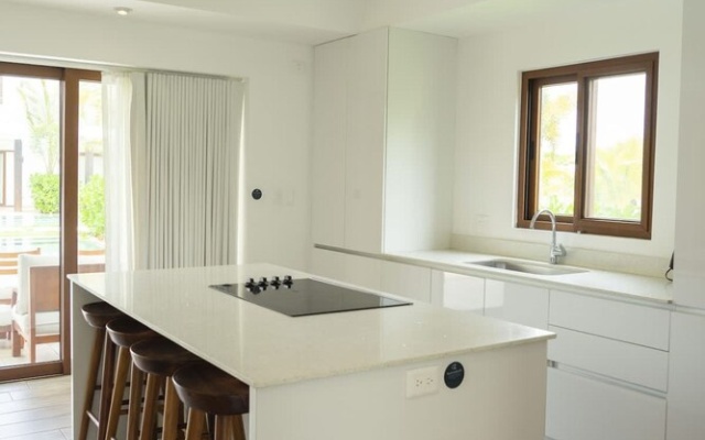 Direct Entry Pool 7 Guests 2 Bedrooms