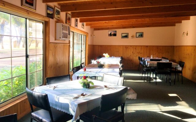 Twelve Apostles Motel & Country Retreat
