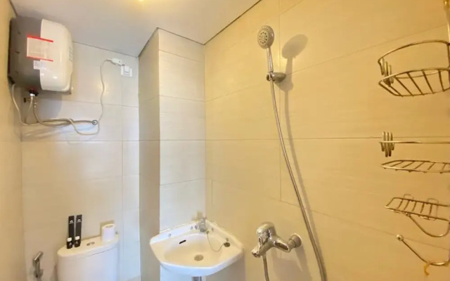 Spacious Chic Studio Room Apartment At Gateway Pasteur