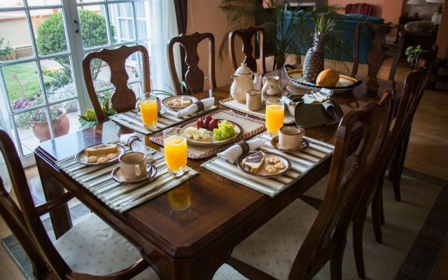 La Colina Bed and Breakfast