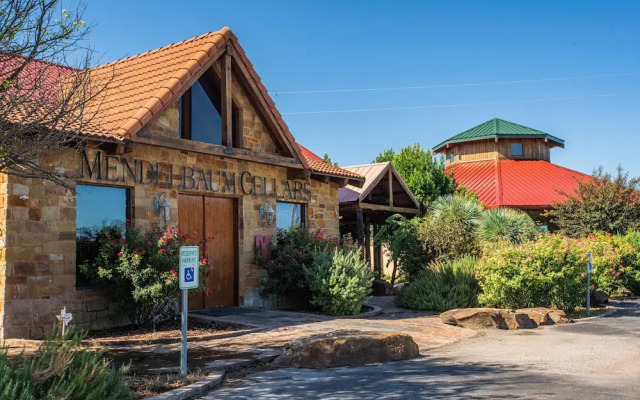 The Lofts at Mendelbaum Cellars