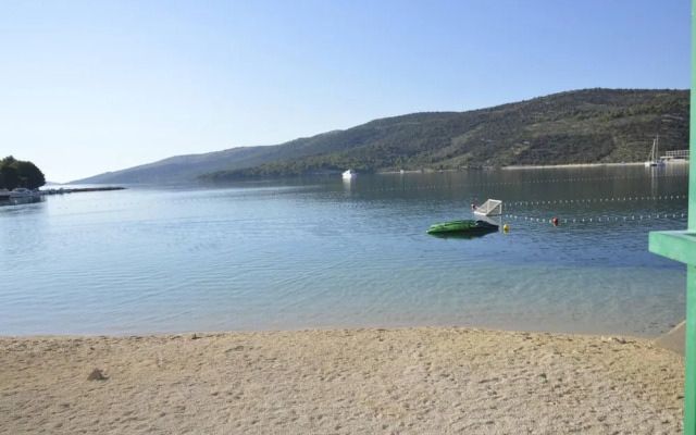 Remarkable 1-bed Apartment in Marina