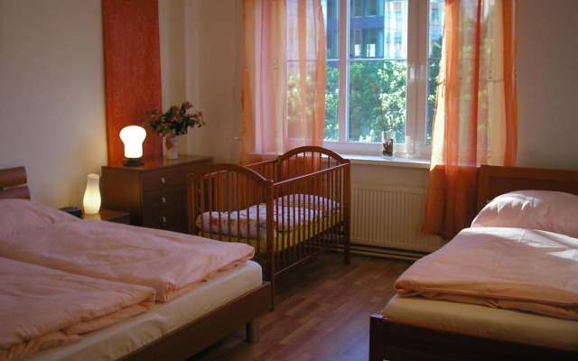 Apartment Accommodation up to 17