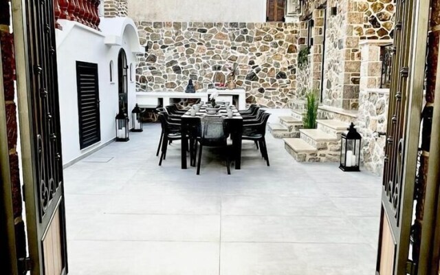 Trocadero Luxury Suites