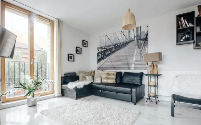 Stunning 2-bed Apt & Balcony in Notting Hill