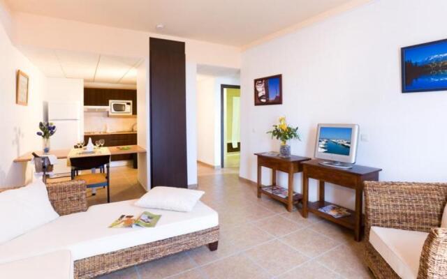 Aguamarina Golf Apts