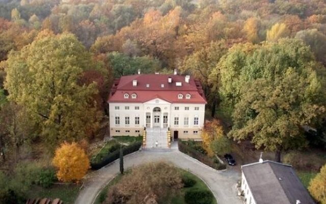 Pałac Alexandrów