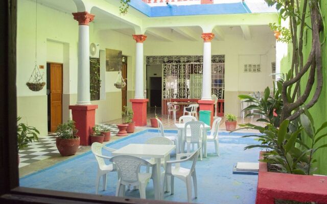 Hostal Maranatha - Hostel