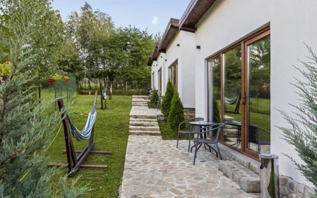 Silver Bungalow