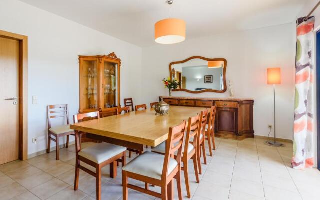 Villa Protea - 5 bedroom, beach, air-con, wifi