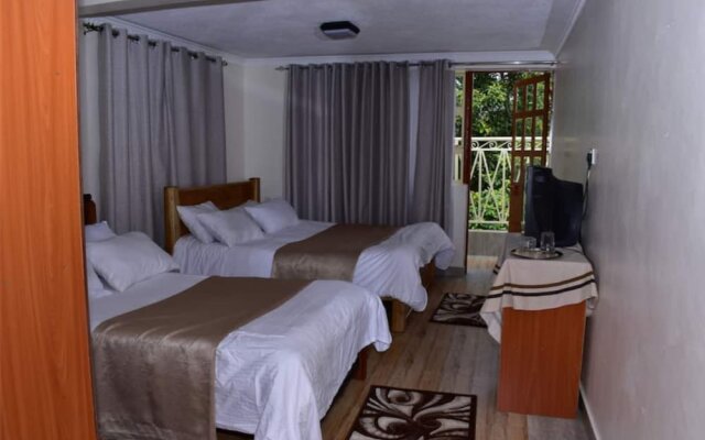 Maya's Guest House