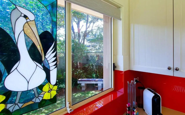 Pelican Beach House 2 Macleay Street