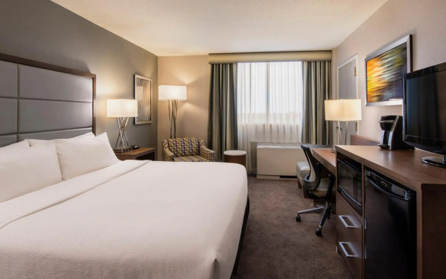 Holiday Inn Winnipeg South by IHG