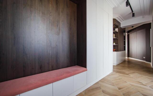 Exquisite Experience at EAS Residence